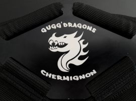Marquage d‘un logo sur aluminium anodisé noir