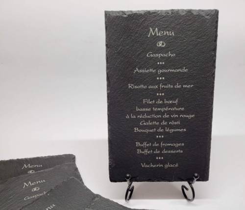 Présentoir en véritable ardoise naturelle – Élégance artisanale pour vos évènements