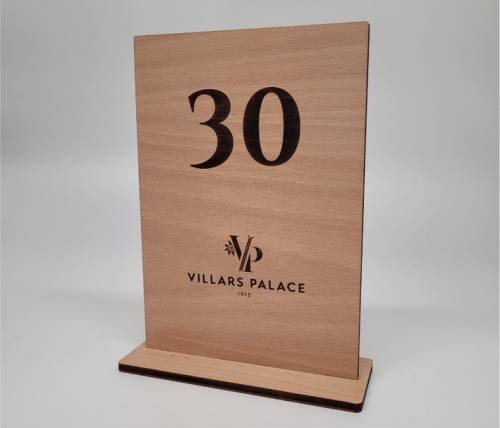 Supports de menu & numéros de table en bois